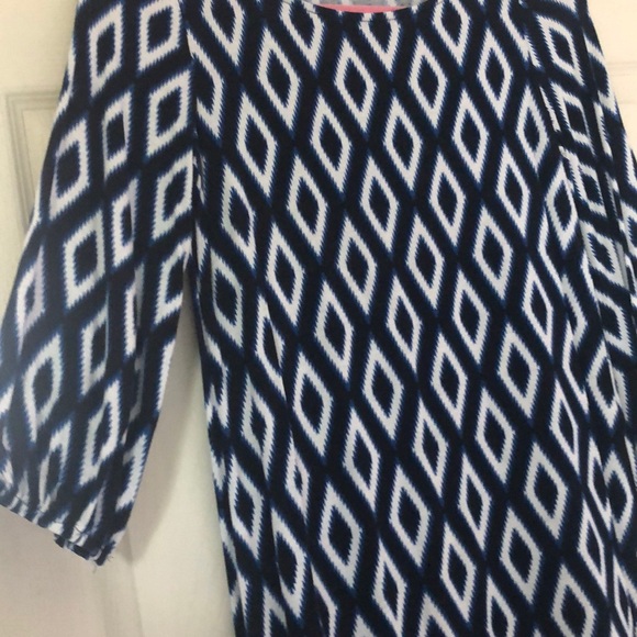 Dress - Picture 2 of 4